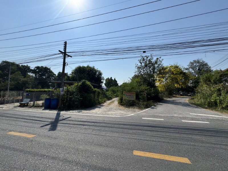 picture Land for Sale – Road Frontage & Riverfront View at Ayutthaya province  - 3/10