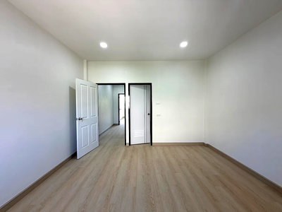 ทาวน์โฮม เขตลาดพร้าว : Ketnuti Garden Ladprao ทาวน์โฮมรีโนเวทใหม่ พร้อมอยู่