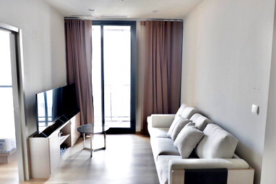 คอนโดให้เช่า : CD290/ปล่อยเช่า Oka Haus สุขุมวิท 36 ห้องใหญ่ 2 ห้องนอน ชั้นสูง (ชั้น 33) วิวเมืองสวย พร้อมเข้าอยู่