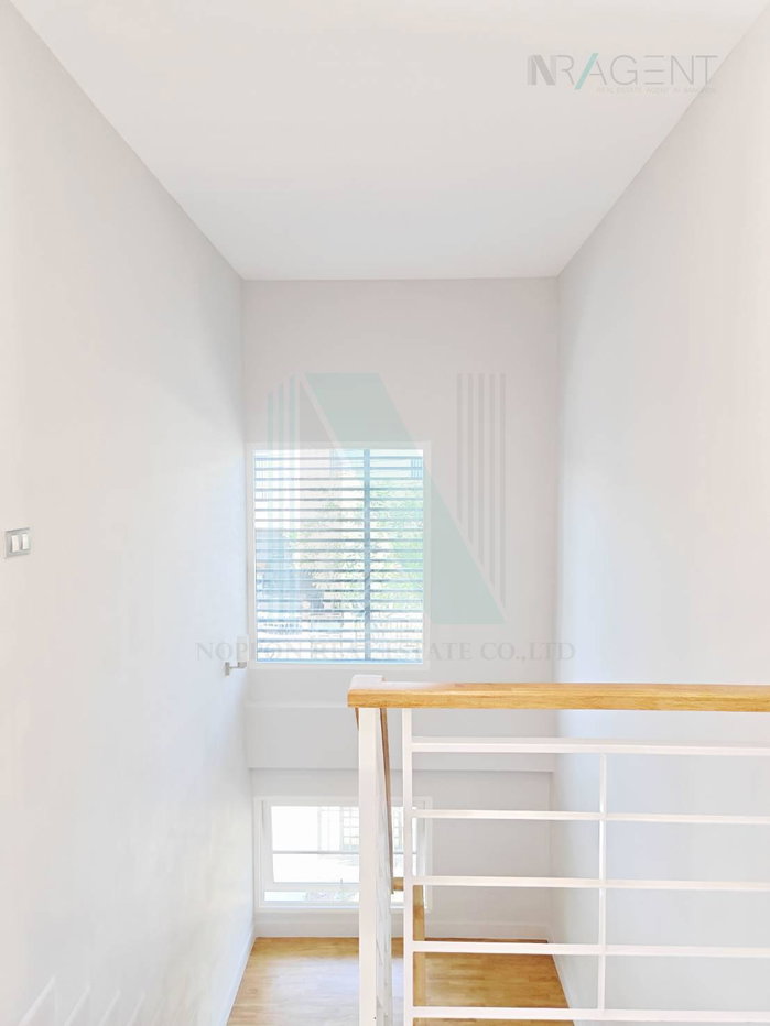 รูป ขายบ้านเดี่ยว โครงการ เซนโทร ศรีนครินทร์ - บางนา 2 ชั้น 4 ห้องนอน 3 ห้องน้ำ - รูปที่ 5/8