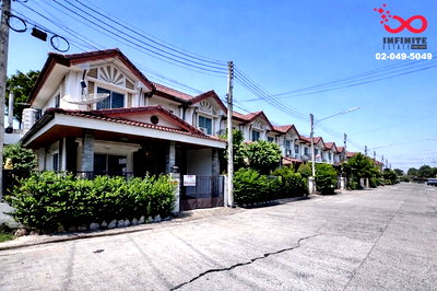 ทาวน์โฮม วิทยาลัยพยาบาลทหารอากาศ : ขายทาวน์เฮาส์ พฤกษาวิลล์ 20 ลำลูกกา-ดอนเมือง 2ชั้น 23ตรว. ซอยเปียร์นนท์ ต่อเติมครบ  