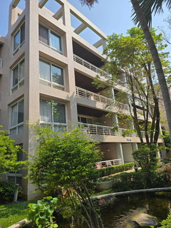Urgent sale ; Baan Sansaran Condo, Hua Hin. 3 bedrooms, 3 bathrooms; price less than 100,000 per sq.m.