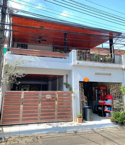 รูป ทาวน์เฮ้าส์2ชั้น ขายด่วน! ทำเลดีย่านนวมินทร์ ติดกับโลตัส ใกล้ตลาดปัฐวิกรณ์ - รูปที่ 1/8