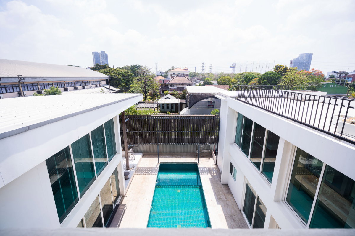 รูป ขายบ้านบางนา พร้อมสระว่ายน้ำ ใกล้ Mega บางนา - รูปที่ 2/66