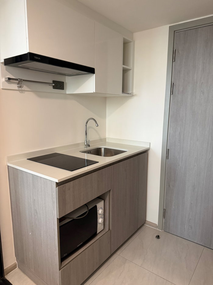 รูป คอนโดใหม่ พร้อมเข้าอยู่ Origin plug and play ใกล้ mrt สิรินธร  - รูปที่ 4/11