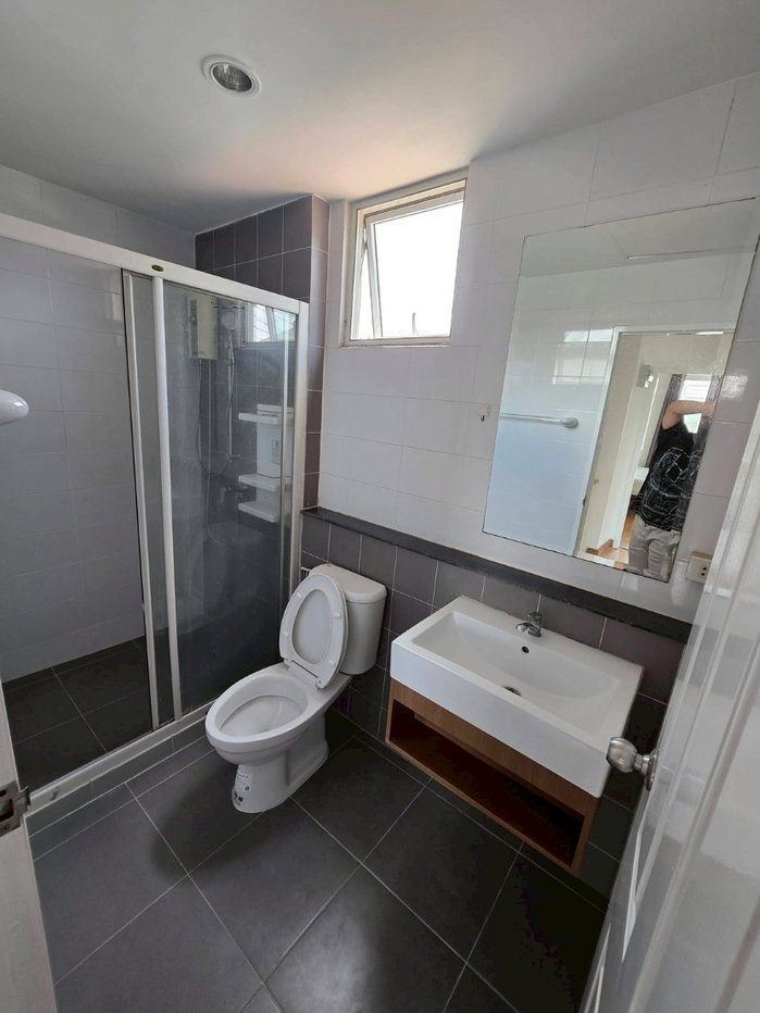 รูป ✨ ให้เช่าบ้านหลังม.รังสิต โครงการ Areeya The Color ดอนเมือง–สรงประภา 3 ห้องนอน 2 ห้องน้ำ ใกล้สนามบินดอนเมือง ม.รังสิต - รูปที่ 11/19