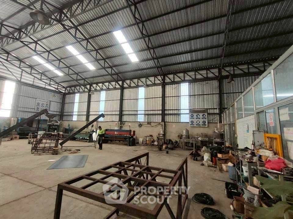 รูป ที่ดินสำหรับปล่อยเช่า 1,600 ตารางเมตร แถว ใน ช้างเผือก (ID 2718085) - รูปที่ 3/3