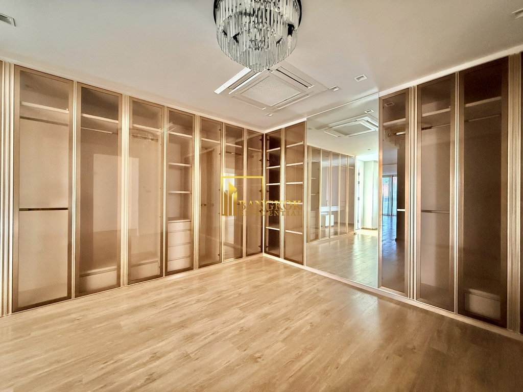 รูป Phatsana Gardens | Large 3 Bedroom Residence in Ekkamai - BR5954CD - รูปที่ 21/50