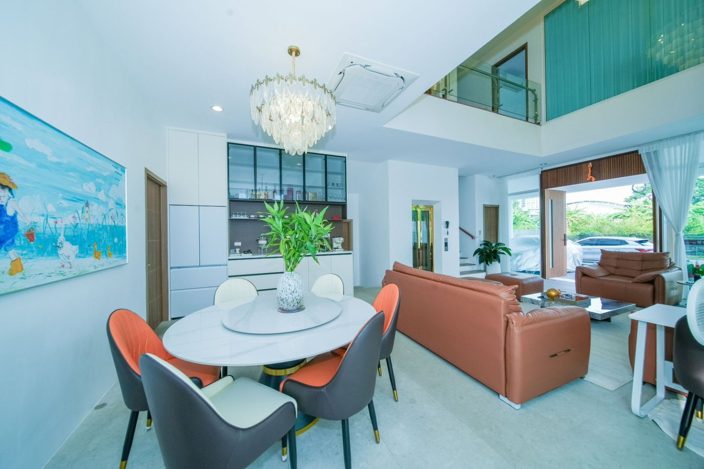 รูป เพียง 200 เมตรจากปากซอย ! บ้านใหม่ หลังมุม 84 ตร.วา ! ขายบ้านเดี่ยวหรู 3 ชั้นพร้อมลิฟต์พรีเมียม ย่านพระราม 9 ซอย 55 ! 4 นอน 5 น้ำ 4 จอด พร้อมห้องแม่บ้าน !ใกล้เดอะไนท์ , รพ.สมิตติเวช และโรงเรียนนานาชาติ ไบร์ตัน ,เวลลิงตัน ! ด่วนมาก - รูปที่ 2/18