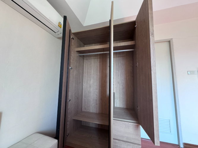 รูป N182 ขายบ้านแฝดชั้นครึ่งบ้านหลังมุม พร้อมเฟอร์ หมู่บ้านสินทรัพย์ 2 ถนนรังสิตนครนายกคลอง 4 บ้านหลังมุมน่าอยู่ตกแต่งแนวสวนแบบธรรมชาติ มีพื้นที่ข้างบ้าน  - รูปที่ 26/26