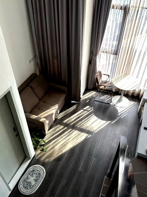 คอนโดให้เช่า : 🚨 ห้อง Duplex 2 ชั้น Rare! KnightsBridge Space รัชโยธิน โทร 063-6165390