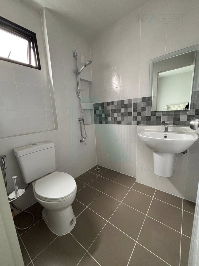 รูป ขายทาวน์เฮาส์ โครงการ สิริ เพลส บางนา - เทพารักษ์ 2 ชั้น 3 ห้องนอน 3 ห้องน้ำ - รูปที่ 7/8