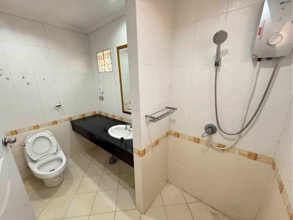 รูป 🏡ให้เช่าบ้านเดี่ยว 2 ชั้น หมู่บ้านภัสสร 4 5 ห้องนอน 3 ห้องน้ำติดถนนใหญ่ รังสิต-นครนายก ใกล้ฟิวเจอร์พาร์ครังสิต รถไฟฟ้าสายสีเขียว สถานีคูคต - รูปที่ 11/20