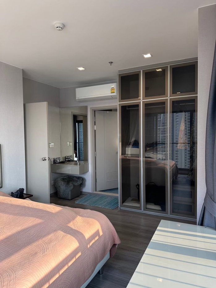 picture Code: 26KJ1935  for rent The politan rive 🔥🔥 Line ID: @kjcondo (with @)🔥🔥 - 8/15