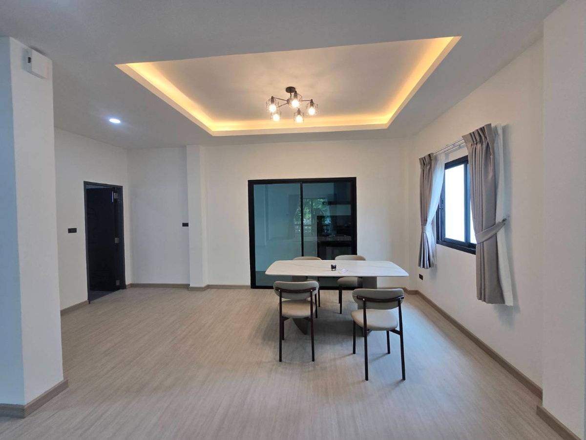 รูป ลดราคา..บ้านแฝดสไตล์บ้านเดี่ยว  รีโนเวทใหม่ หมู่บ้าน พร้อมพัฒน์1 ปัญญาอินทรา คลองสามวา ใกล้ซาฟารีเวิลด์ รถไฟฟ้า - รูปที่ 16/43