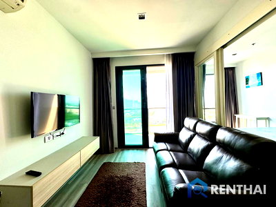 Condos for sale : For sale Aeras Beachfront condo at Jomtien 2 bedroom 1 bathroom 46 sqm sea view