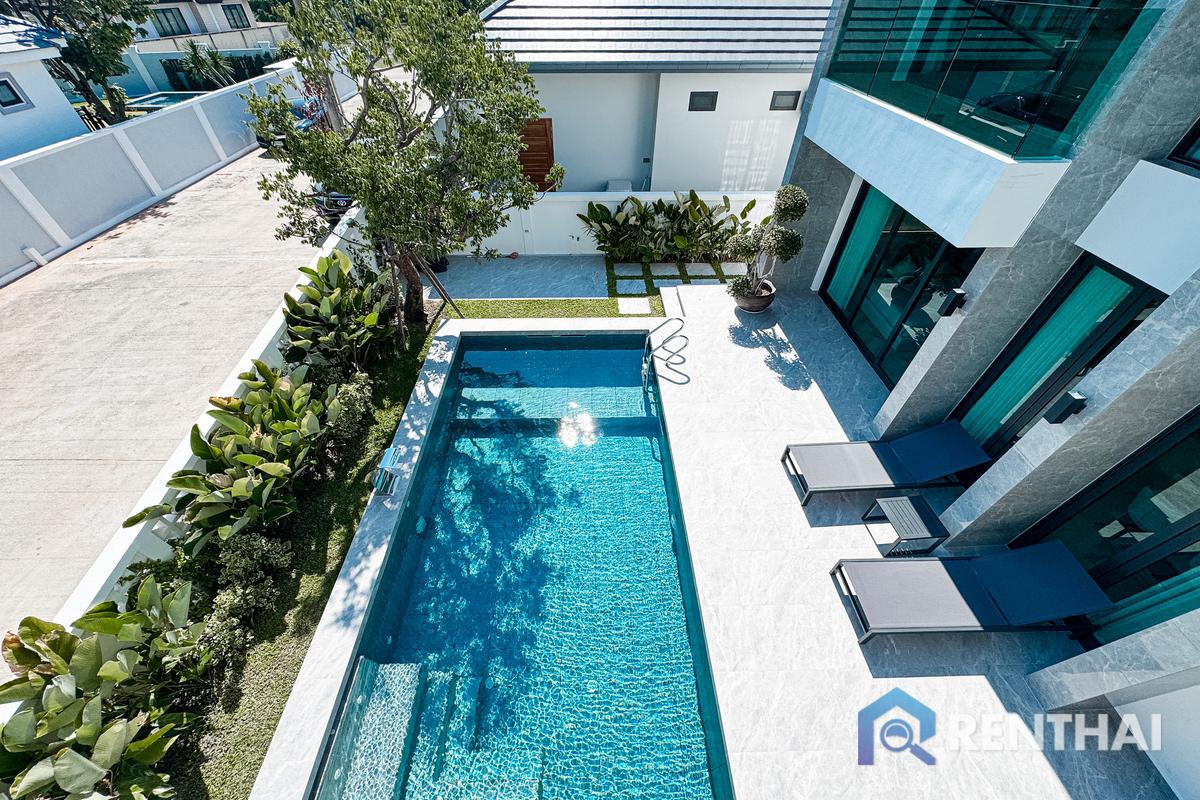 รูป บ้านหรูสไตล์โมเดิร์นทรอปิคอล 5 ห้องนอน ทำเลศักยภาพพัทยา - รูปที่ 16/20
