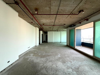 Condos for sale Assumption Convent Silom School : For Sell Watermark Chaophraya High floor River view very cozy room DS2808 | Line @Dstay