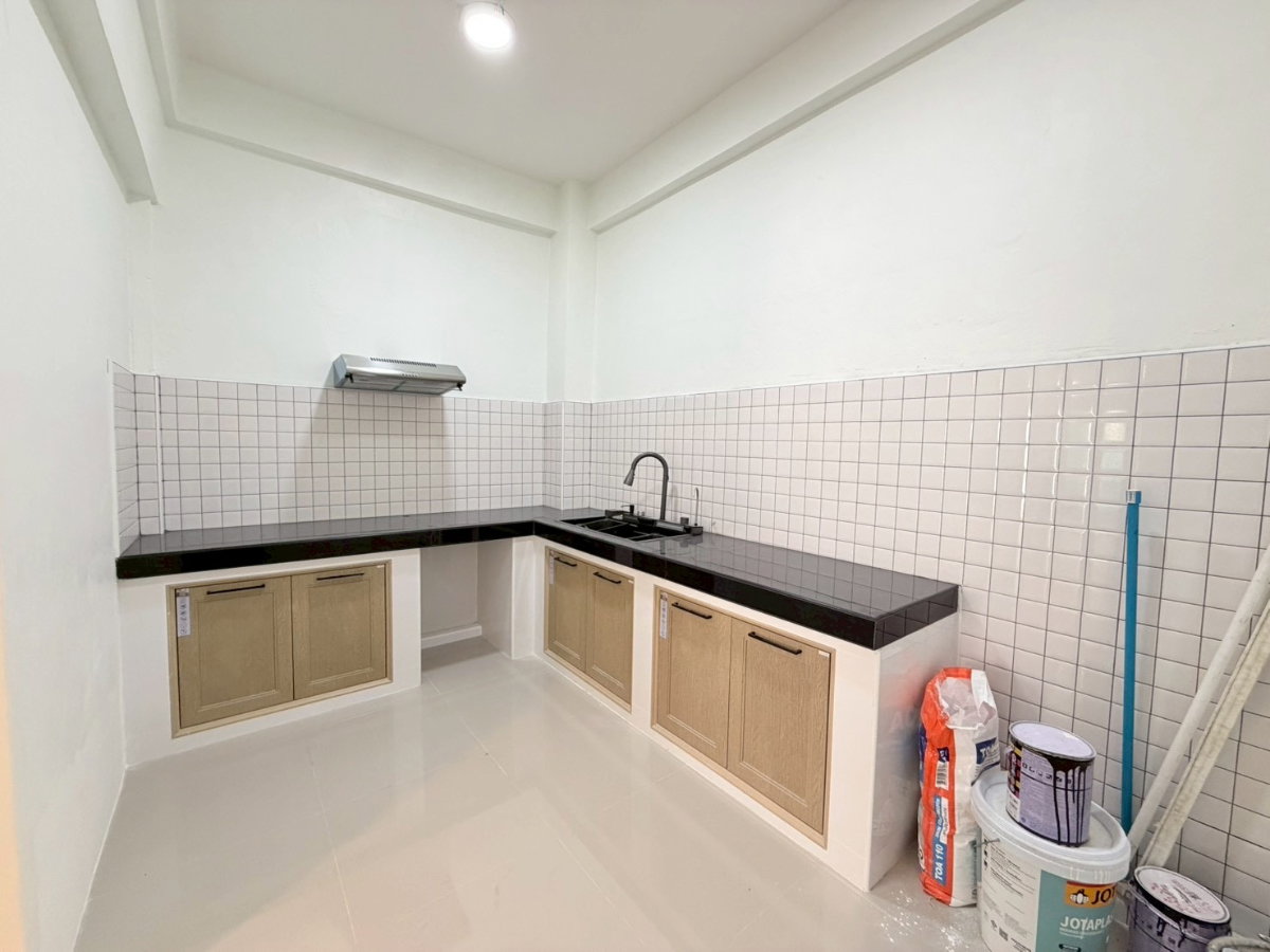 รูป ขายทาวน์เฮ้าส์ 2 ชั้น รีโนเวทใหม่ พร้อมอยู่ หมู่บ้านสวนทองวิลล่า 3 | ซอยรามอินทรา 40 แยก 8 (นวลจันทร์ บึงกุ่ม)  - รูปที่ 5/12