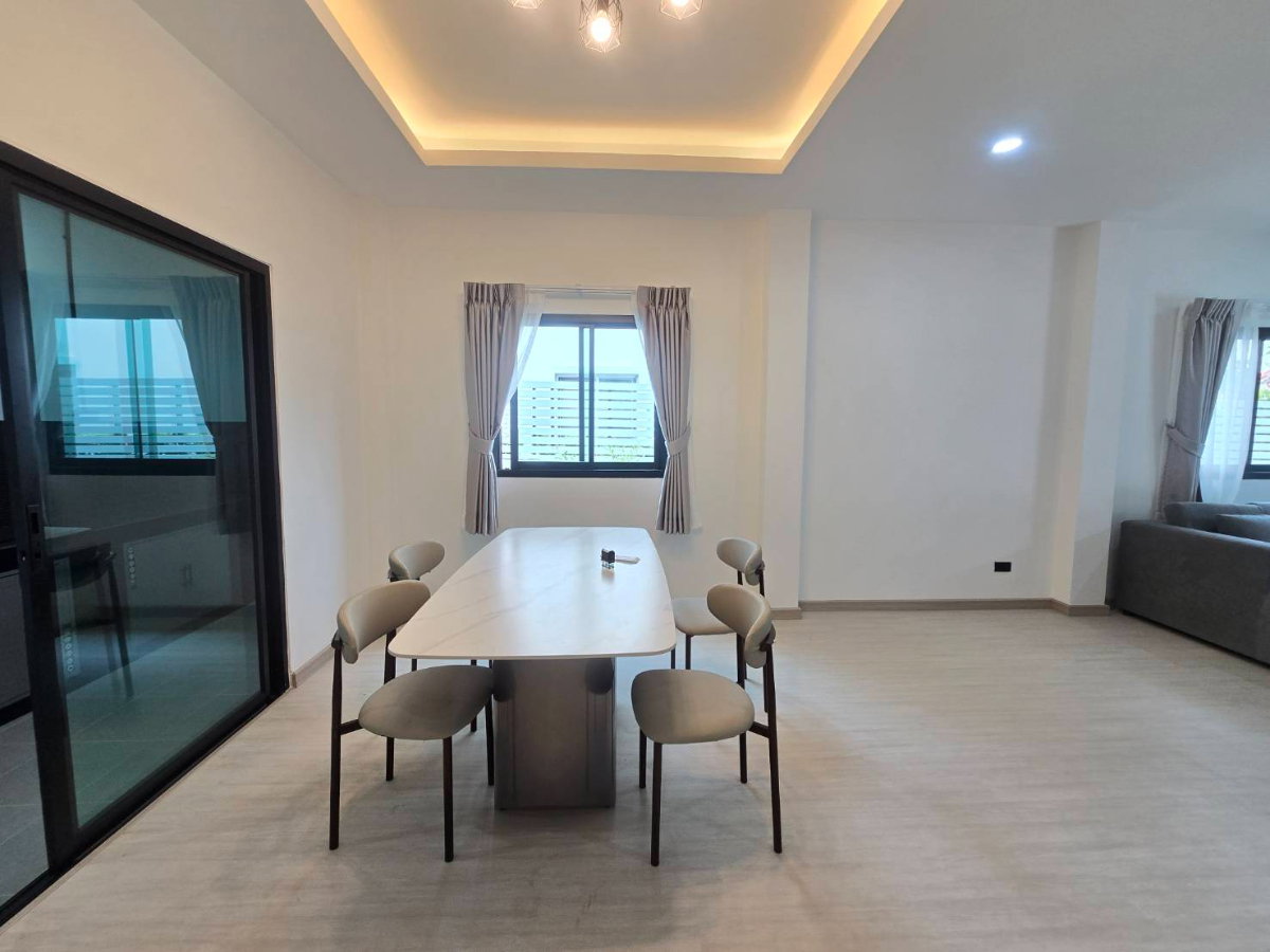 รูป ลดราคา..บ้านแฝดสไตล์บ้านเดี่ยว  รีโนเวทใหม่ หมู่บ้าน พร้อมพัฒน์1 ปัญญาอินทรา คลองสามวา ใกล้ซาฟารีเวิลด์ รถไฟฟ้า - รูปที่ 24/43