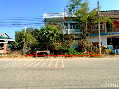 Shophouses for sale Muang Lop Buri Lopburi : SHOP HOUSE 103 Sq.w. Muang Lop Buri Lopburi for 1.9M