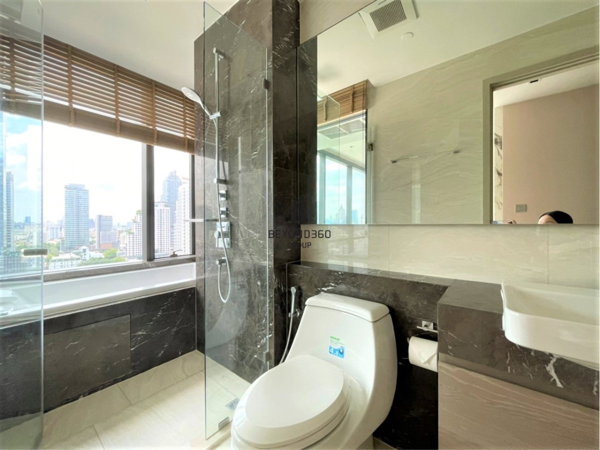 picture Ashton Silom   🌟PN-00005041🌟 - 8/19
