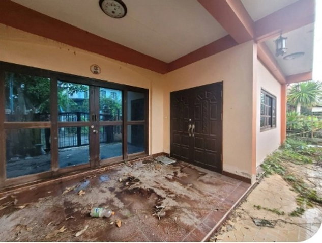 รูป BP00300 ขายบ้านแฝด หมู่บ้าน เสาวลักษณ์ 2 ตำบล บางกุ้ง อำเภอ เมืองสุราษฎร์ธานี จังหวัด สุราษฎร์ธานี - รูปที่ 2/8