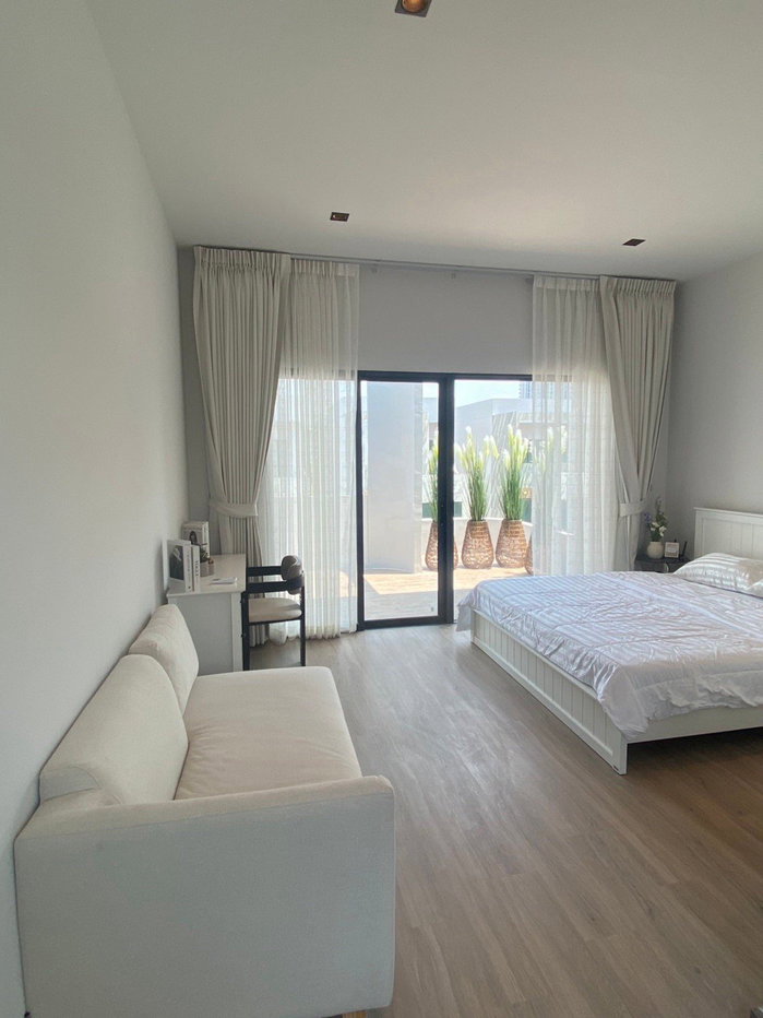 รูป LTH15063 - Modern House Prime Location for Rent Rama 9 | Family Living Best Value | Near MRT Rama 9 | 120,000 THB - รูปที่ 1/6