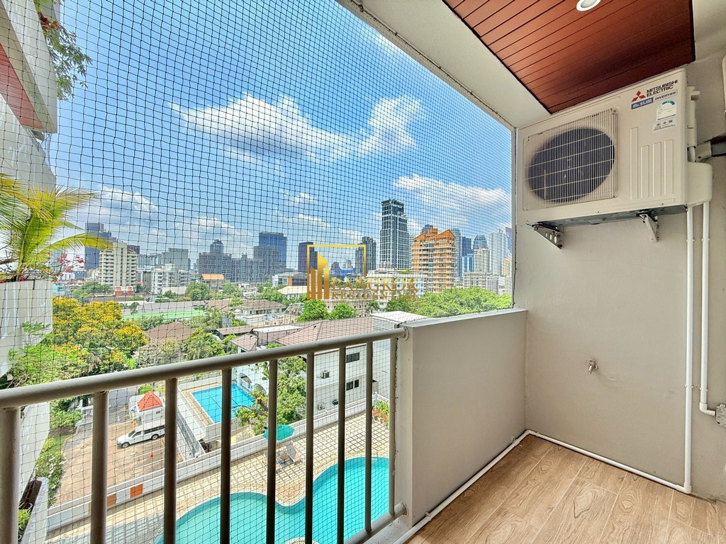 รูป Phatsana Gardens | Large 3 Bedroom Residence in Ekkamai - BR5954CD - รูปที่ 31/50