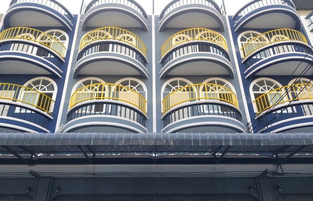 รูป ให้เช่า ตึกแถว อาคารพาณิชย์3ชั้นครึ่ง(4คูหา ) 19ตรว. ถนนเพชรเกษม52 ตรงข้ามซีคอนสแควร์ - รูปที่ 2/8