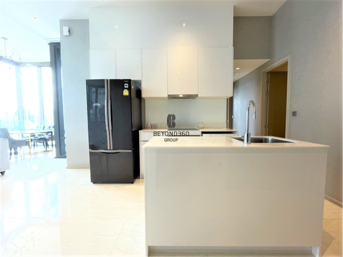 picture Ashton Silom   🌟PN-00005041🌟 - 3/19