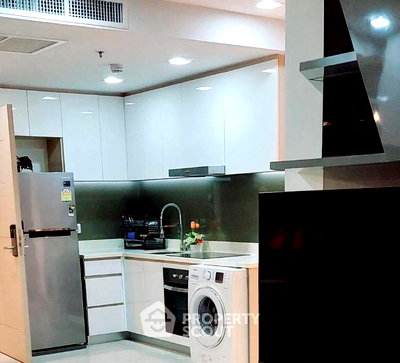 Condos for sale : 36th-Floor 1-BR Condo At The Palm Wongamart Beach 53 Sqm (ID 2411615)
