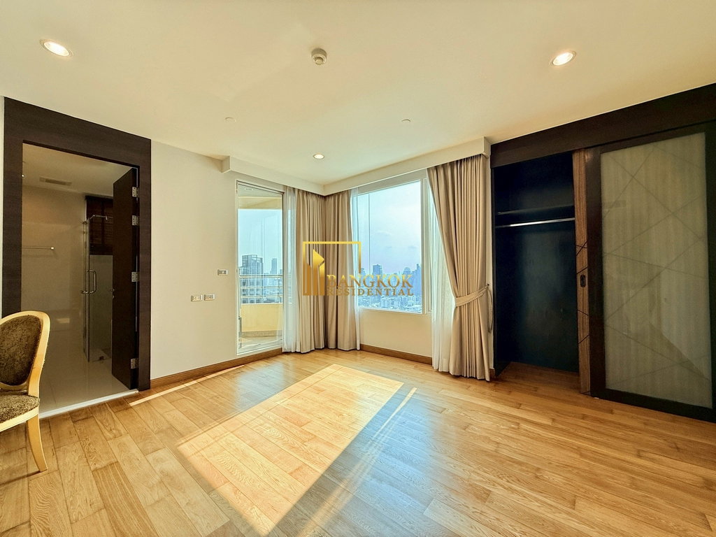 รูป Ideal 24 | Beautiful 3 Bedroom Luxury Condo in Phrom Phong - BR15898CD - รูปที่ 31/58