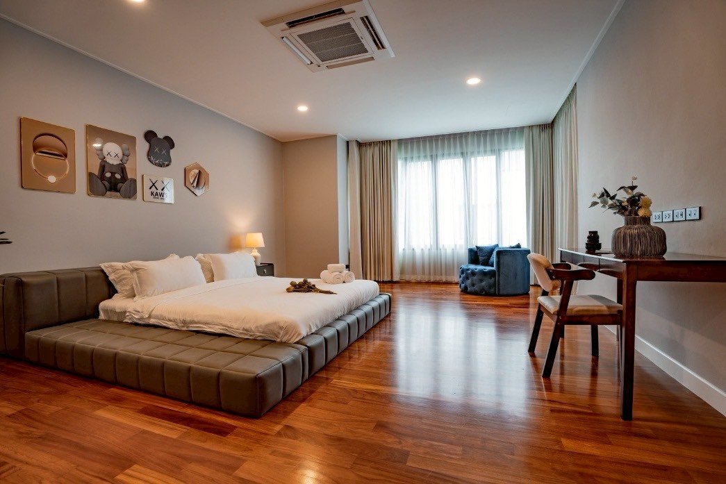 รูป LTH15041 – Luxury House Private Pool for Rent Phrom Phong | Family Living Best Value | Near BTS Phrom Phong | 580,000 THB | บ้านให้เช่า พร้อมพงษ์ มีสระส่วนตัว ครอบครัวอยู่สบาย คุ้มค่า ใกล้ BTS พร้อมพงษ์ - รูปที่ 11/11