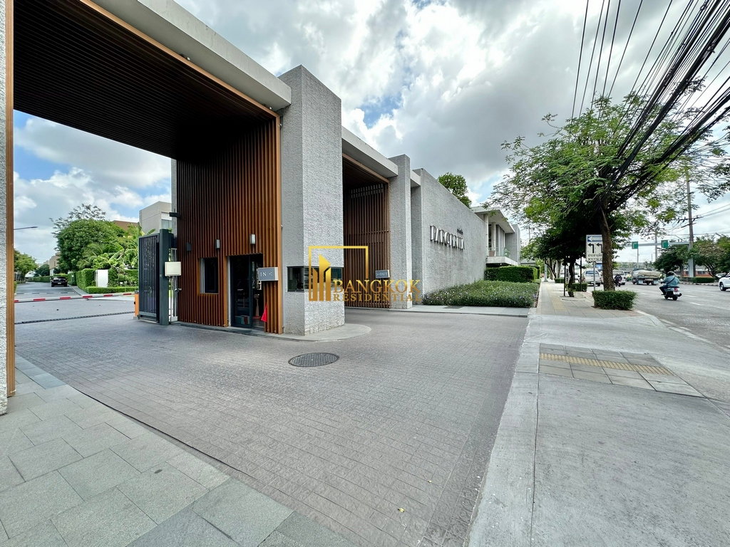 รูป Parc Priva | Beautiful Luxury House For Rent in Ratchada Area - BR27729SH - รูปที่ 55/56