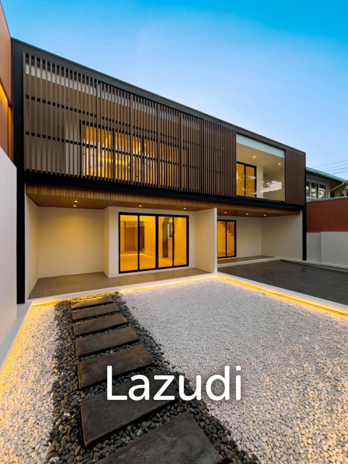 picture 4 Bed Detached House For Sale in Sukhumvit 81 - 1/19