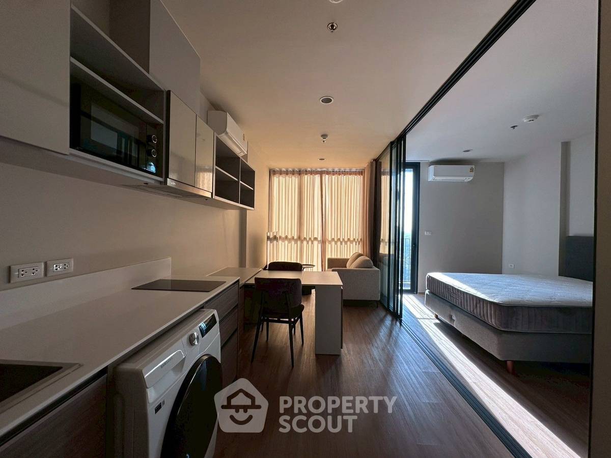 รูป คอนโด 1-ห้องนอน ที่ ดิ อิสสระ สาทร ใน ทุ่งมหาเมฆ (ID 2785857) - รูปที่ 2/5