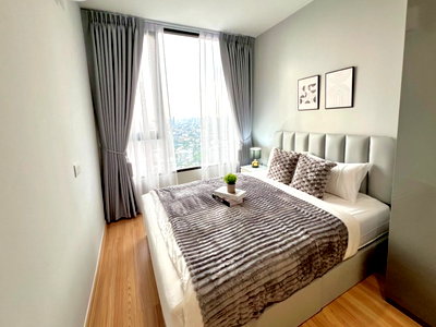 Condos for rent : Condo for rent, Skyrise Sukhumvit 64. New, beautiful unit, exactly as pictured. Great location near Punnawithi BTS station.