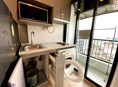 Condos for sale : 🔥 The Best Deal, Near BTS Pho Nimit 🔥 Ideo Sathorn-Thaphra