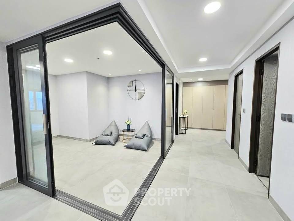 รูป คอนโด 3-ห้องนอน ที่ เดอะวอเตอร์ฟอร์ด ไดมอน ทาวเวอร์ สุขุมวิท ใกล้ BTS พร้อมพงษ์ (ID 2816096) - รูปที่ 12/30