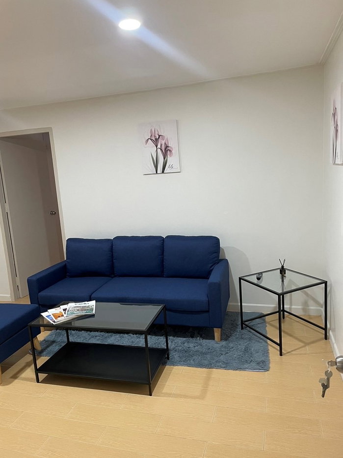 picture urgent sale 2 bed room one bathroom close to BTS  - 15/17