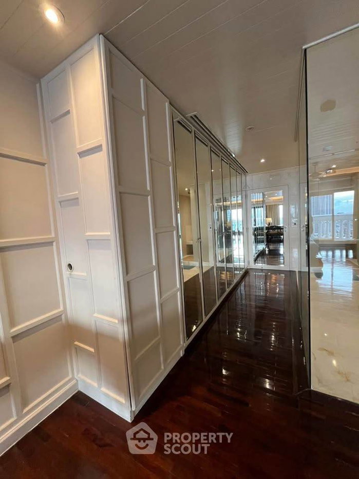รูป คอนโด 2-ห้องนอน ที่ ณุศา สเตท ทาวเวอร์ คอนโดมิเนียม ใกล้ BTS สะพานตากสิน (ID 2816055) - รูปที่ 3/31