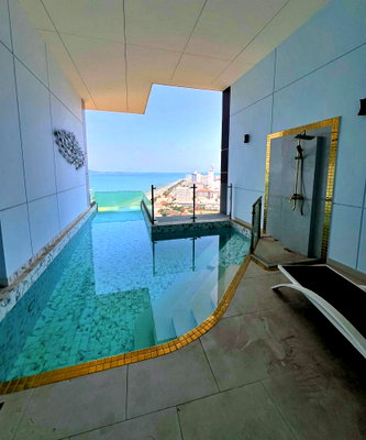 ขายคอนโด : FQ🗺️KT0395🏊Private Jacuzzi Pool🏖️1ห้องนอน 80ตรม ชั้นสูง พร้อมเฟอร์นิเจอร์🌅วิวทะเล🌴Copacabana Beach Jomtien