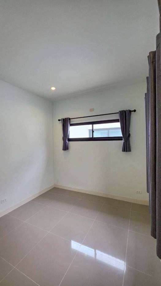 รูป บ้านในโครงการ ใกล้สนามบิน ได้ความเงียบสงบ 12,000 ต่อเดือน - รูปที่ 18/26