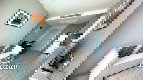 สัมผัสชีวิตริมทะเลสุดทันสมัยที่คอนโดมิเนียมเอราส จอมเทียน