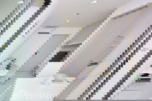 คอนโดหรู 1 ห้องนอน พร้อมผู้เช่า ย่านทองหล่อ BTS 350ม 1705684