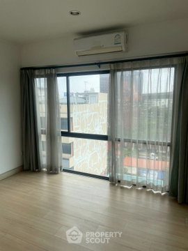 คอนโด 2-ห้องนอน ที่ เดอะ ทีค บางนา-ตราด ใน บางนาเหนือ (ID 2790716)
