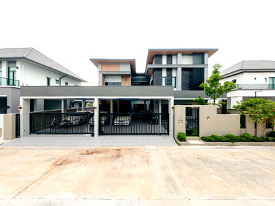 Houses for sale Phetkasem 81 : 🔥 Selling at a loss, cheapest in the project 🔥 The Elegance Phetkasem 81, large luxury house. Ready to move in ❗️