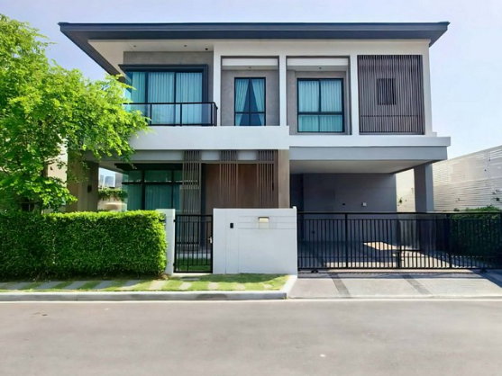 รูป ให้เช่าบ้านเดี่ยว2ชั้น บางนา กม .5 luxury บ้านใหม่ - รูปที่ 2/8