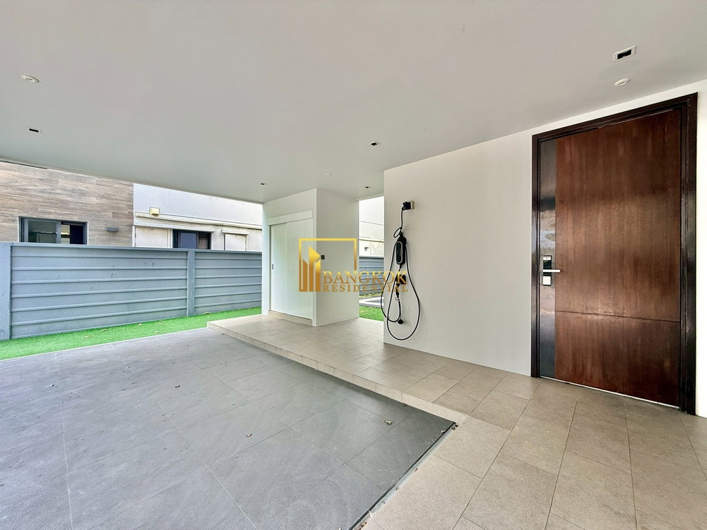 รูป Parc Priva | Beautiful Luxury House For Rent in Ratchada Area - BR27729SH - รูปที่ 41/56